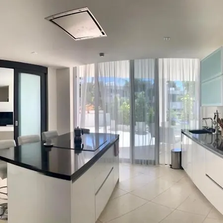 Villa 3br Luxury In Sierra Blanca, Marbella. Marbella