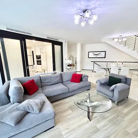 Villa 3br Luxury In Sierra Blanca, Marbella.